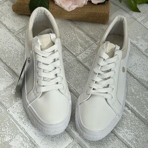 Nautica Women's Classic White Sneakers